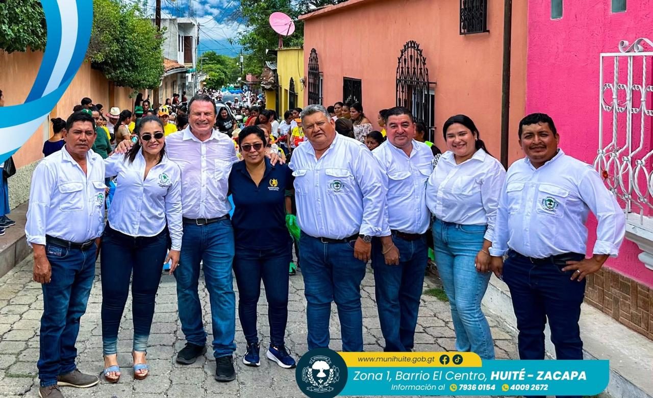 Orgullo Patrio en las Calles de Huité