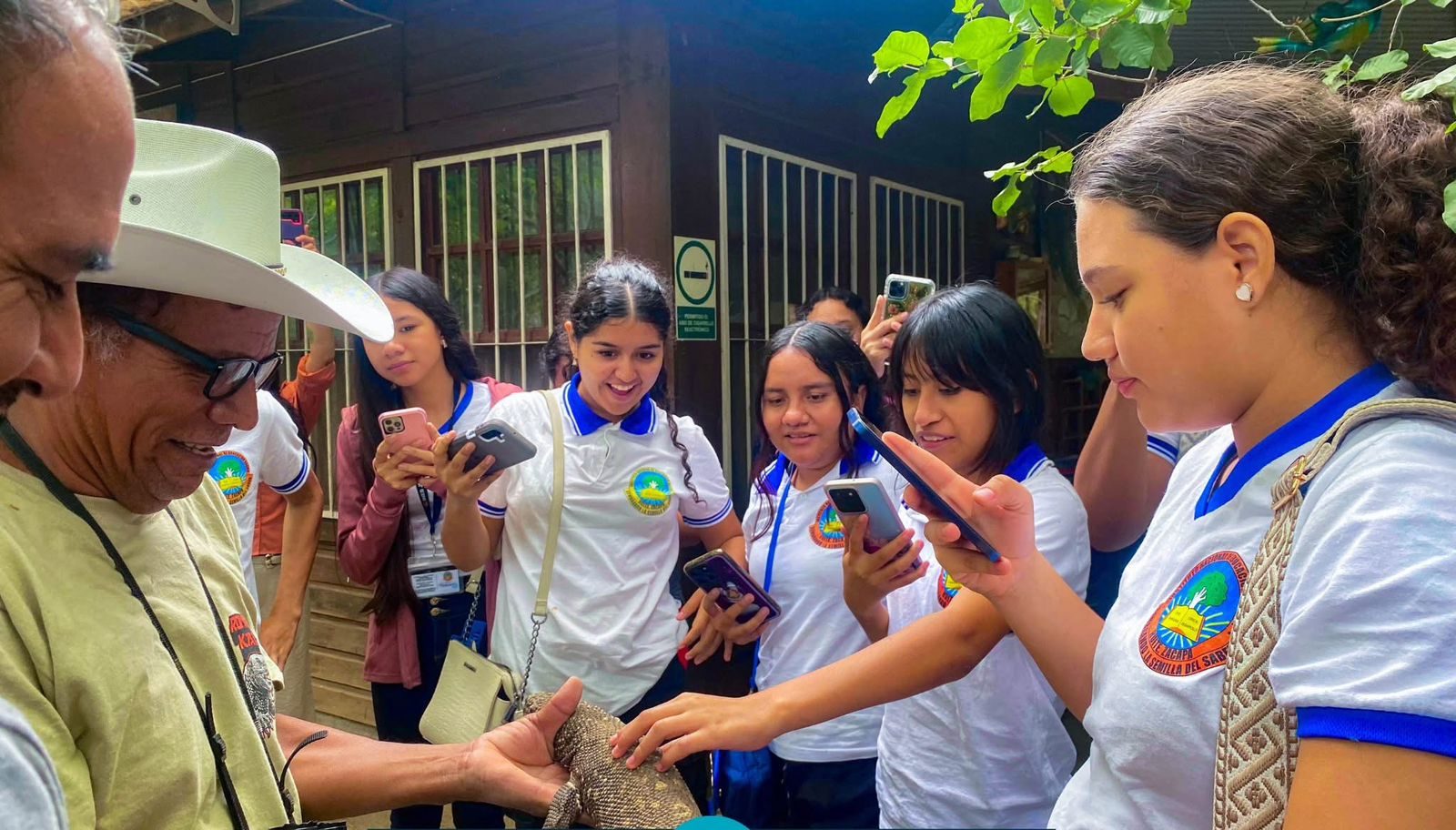 🌿🦎 𝐏𝐫𝐨𝐦𝐨𝐯𝐢𝐞𝐧𝐝𝐨 𝐞𝐝𝐮𝐜𝐚𝐜𝐢𝐨́𝐧 𝐚𝐦𝐛𝐢𝐞𝐧𝐭𝐚𝐥 𝐞𝐧 𝐧𝐮𝐞𝐬𝐭𝐫𝐚 𝐣𝐮𝐯𝐞𝐧𝐭𝐮𝐝